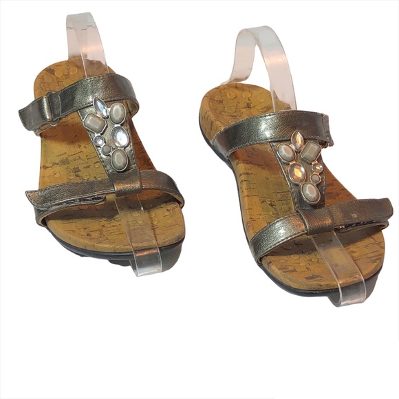 Vionic Viviana sandal pewter gray metallic embellished comfort Orthaheel size 5M - Picture 8 of 8